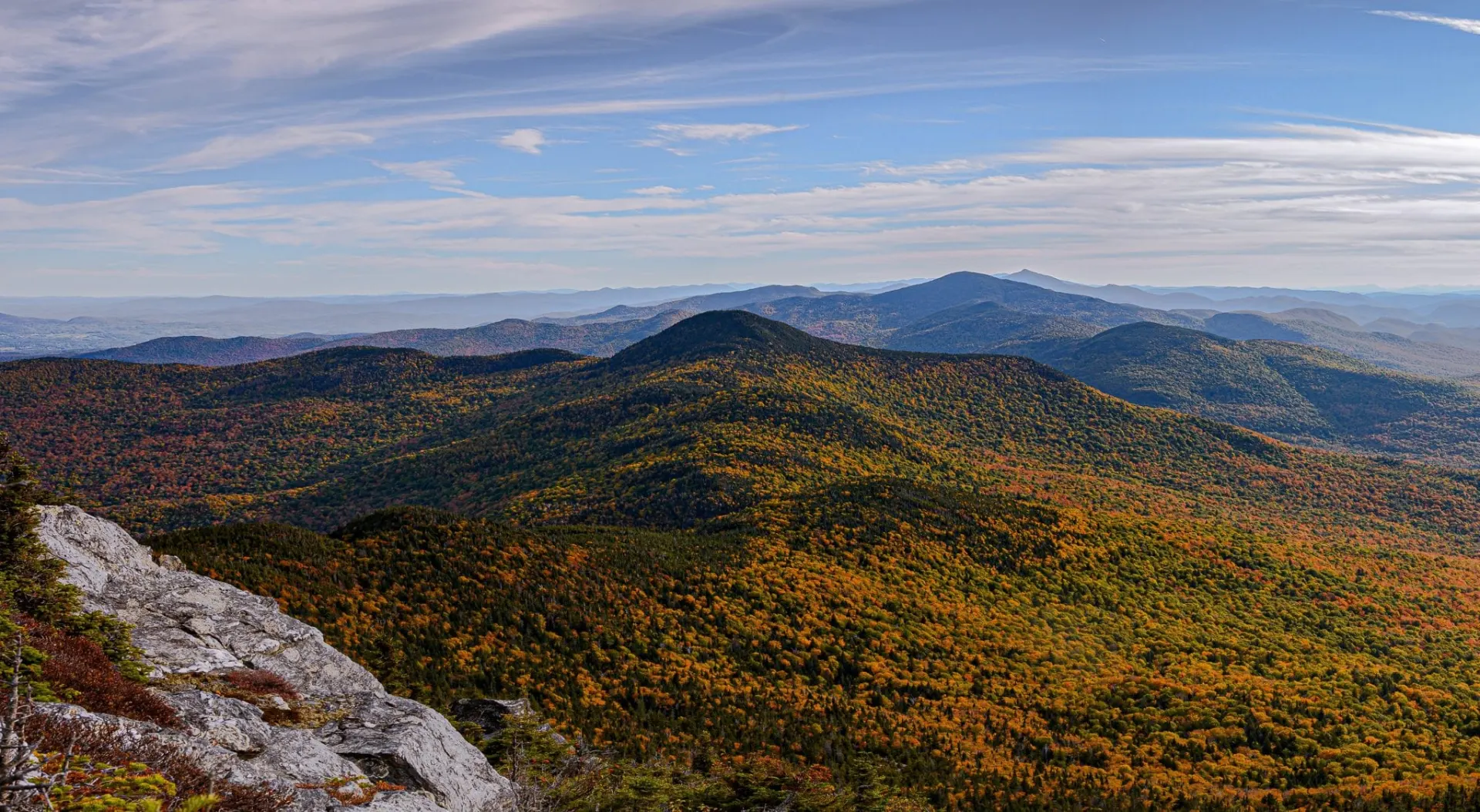 Colorful mountain scenery in South Central Vermont